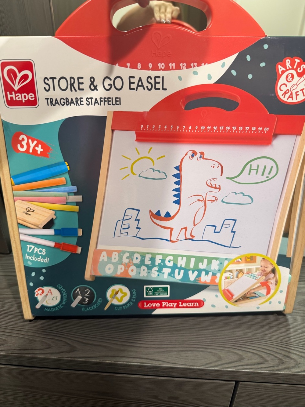 Hape Store & Go Easel - Red Portable Kids Art Easel BRAND NEW UNOPENED
